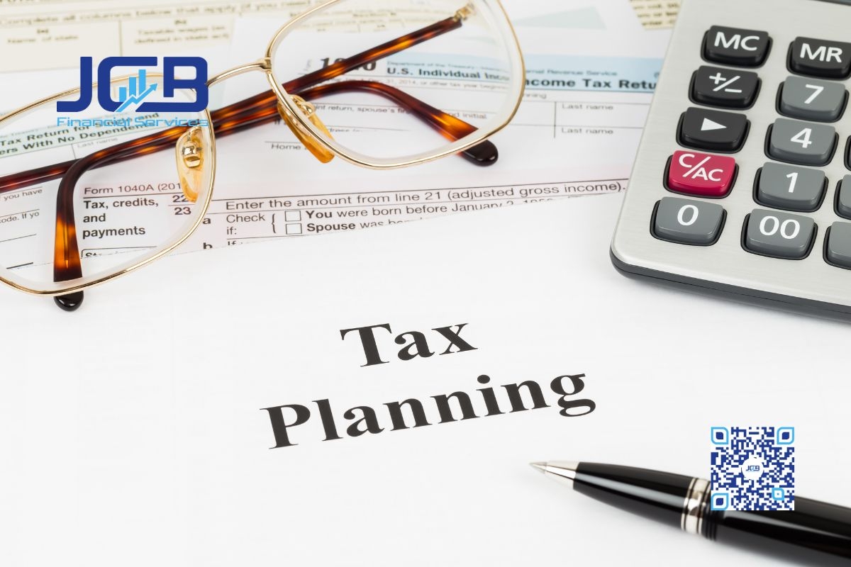 Year-End Tax Planning Tips to Maximize Your Refund